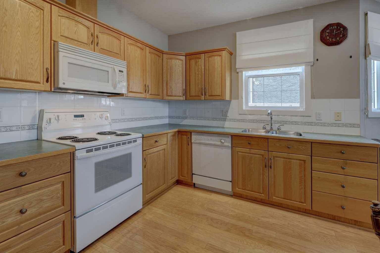Calgary, AB T2N 3T4,3412 Parkdale BLVD Northwest #101