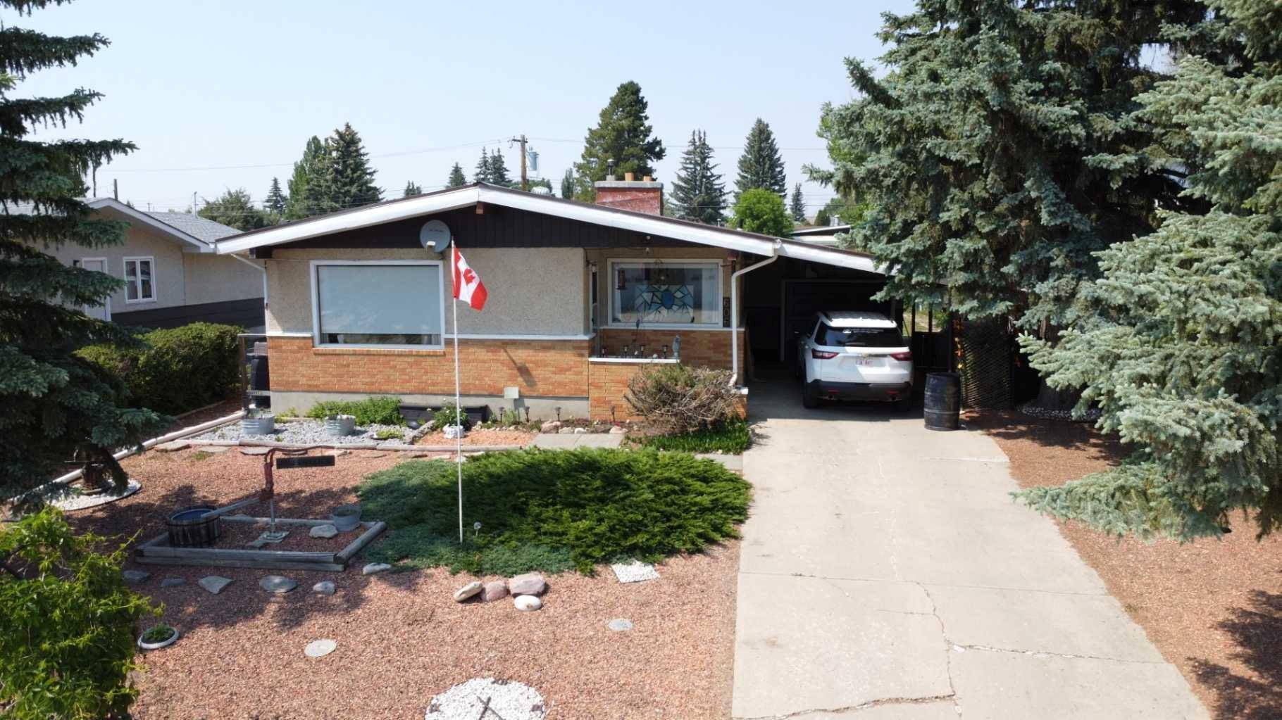 Hanna, AB T0J 1P0,606 5 AVE West