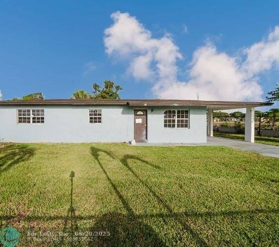 117 Academy Dr, Fort Pierce, FL 34946