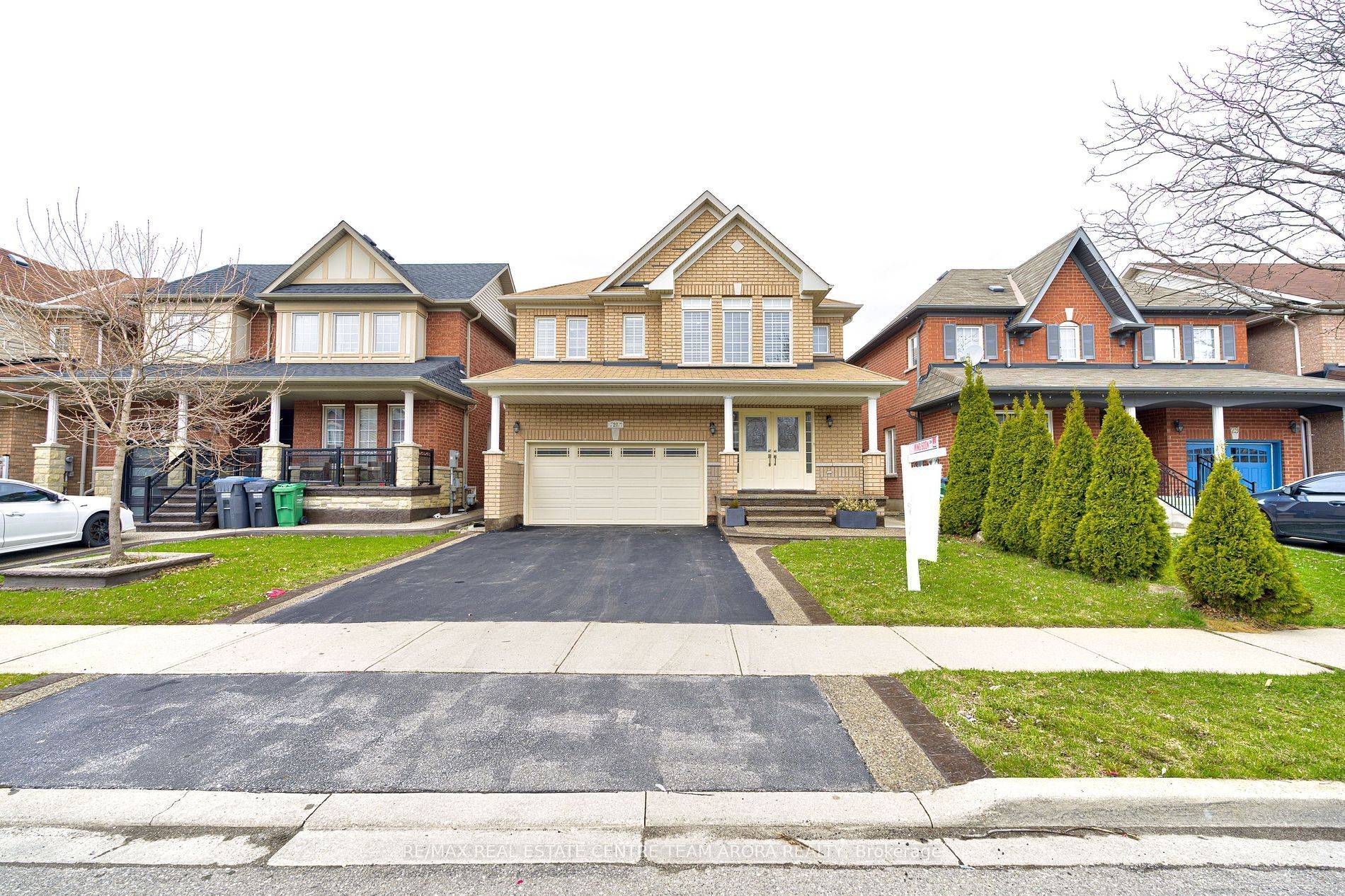 Brampton, ON L6P 2M2,27 Beresford CRES
