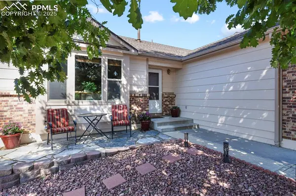 Colorado Springs, CO 80915,2456 Duffield DR