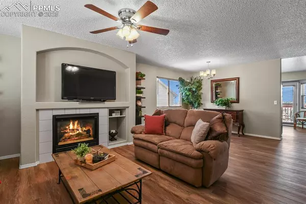 Colorado Springs, CO 80915,2456 Duffield DR