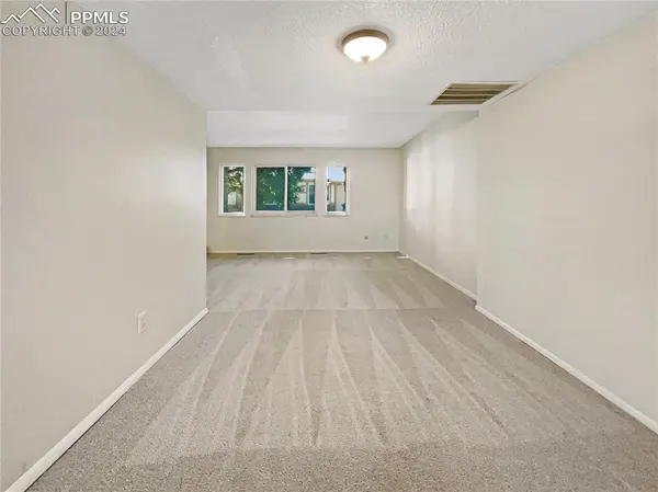 Colorado Springs, CO 80909,3840 Constitution AVE