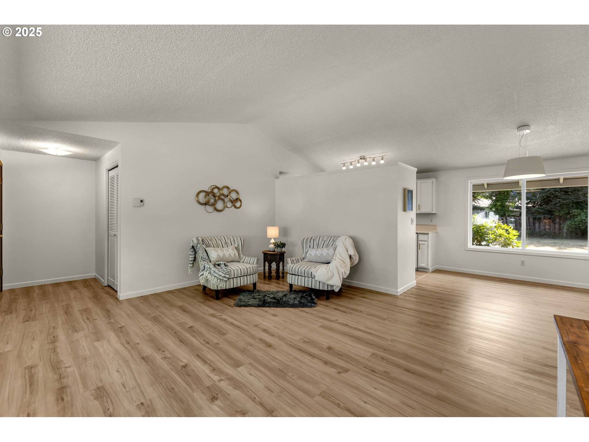 Vancouver, WA 98683,809 SE 119TH AVE