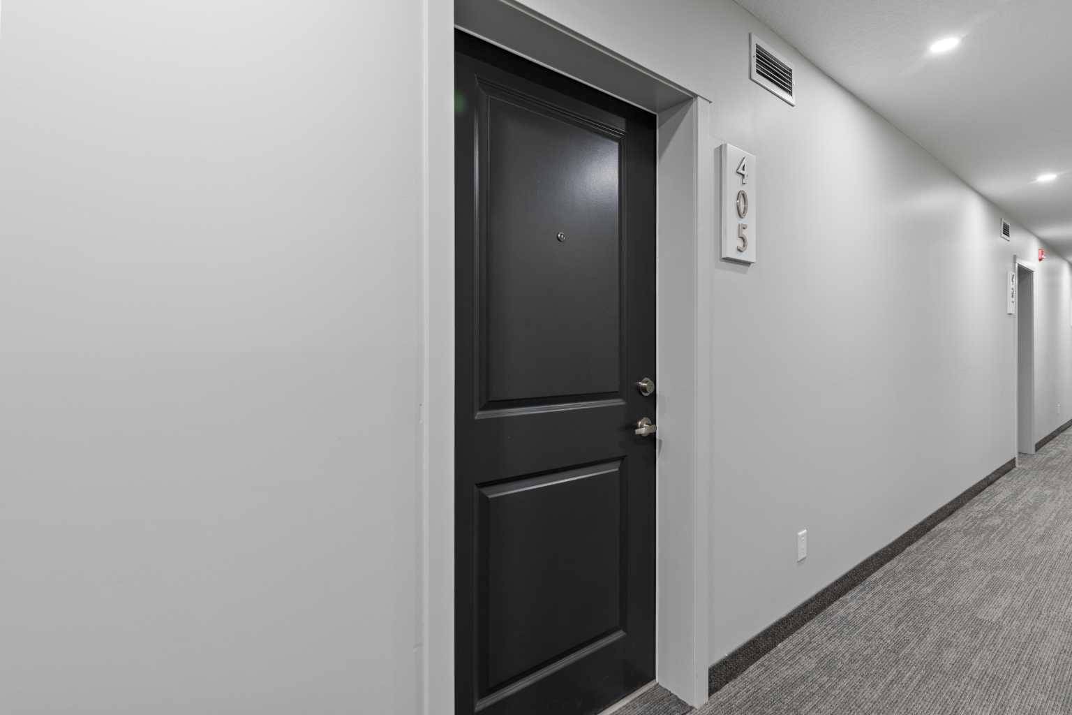 Calgary, AB T3R 1X9,238 Sage Valley Common NW #405