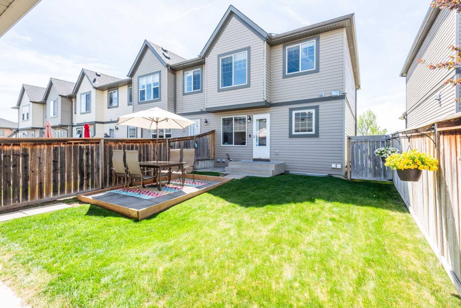 Calgary, AB T2Y 5H1,90 Everridge Common Southwest