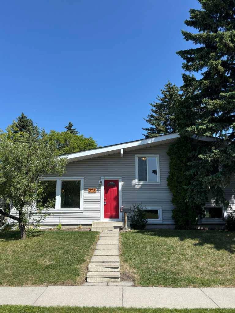 272 Acadia DR SE, Calgary, AB T2J0A7