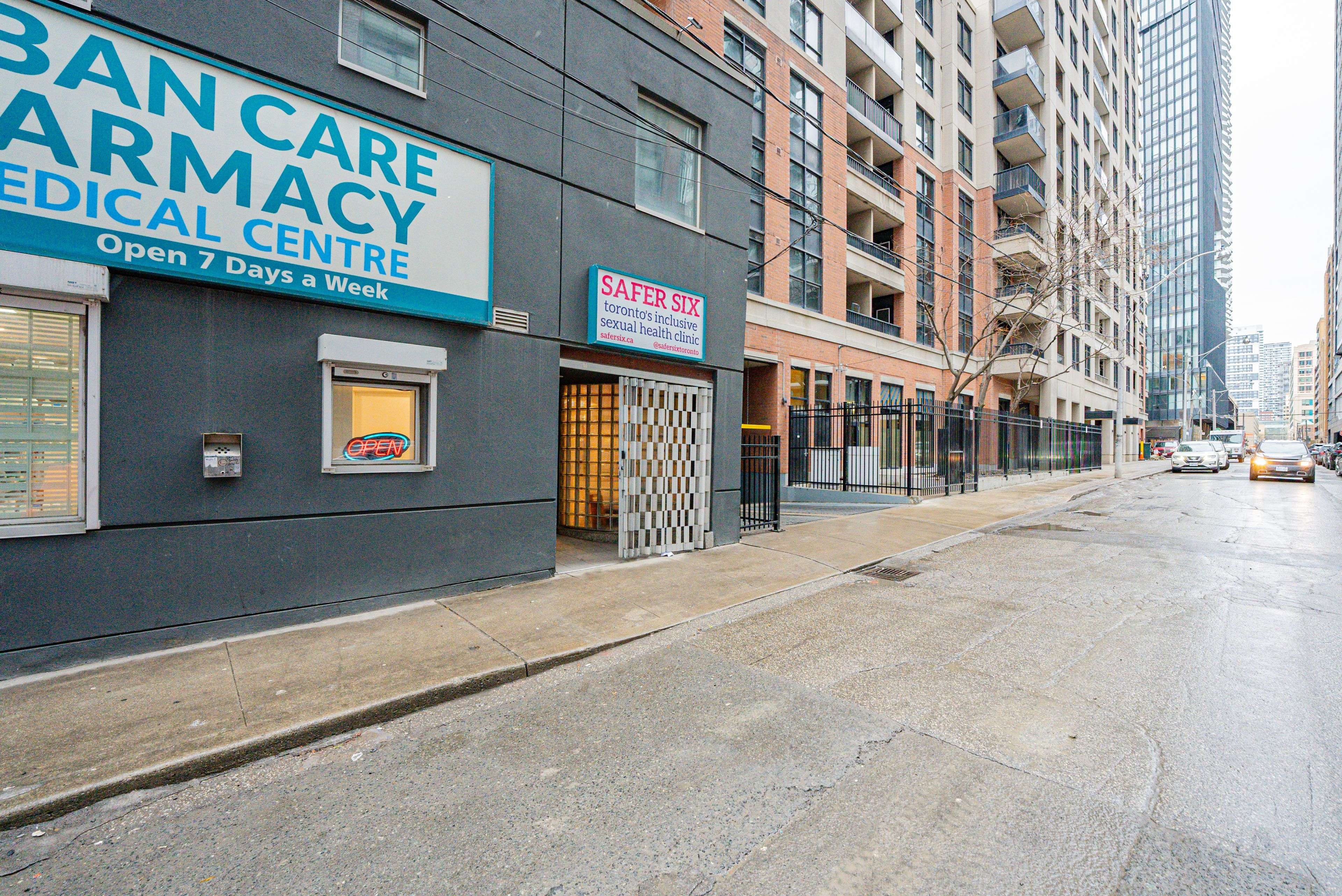 Toronto C08, ON M5B 2A5,26 Dalhousie ST