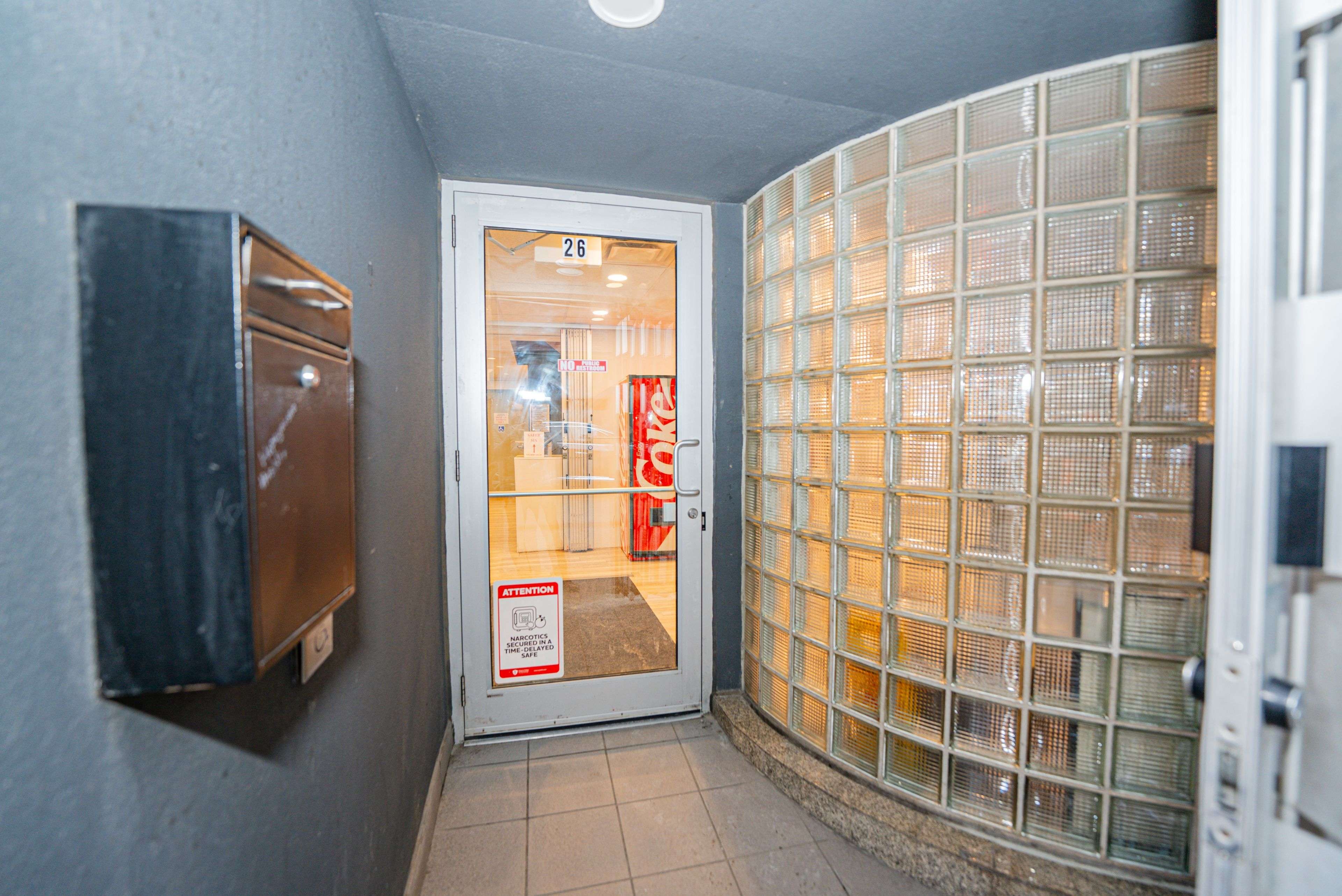Toronto C08, ON M5B 2A5,26 Dalhousie ST