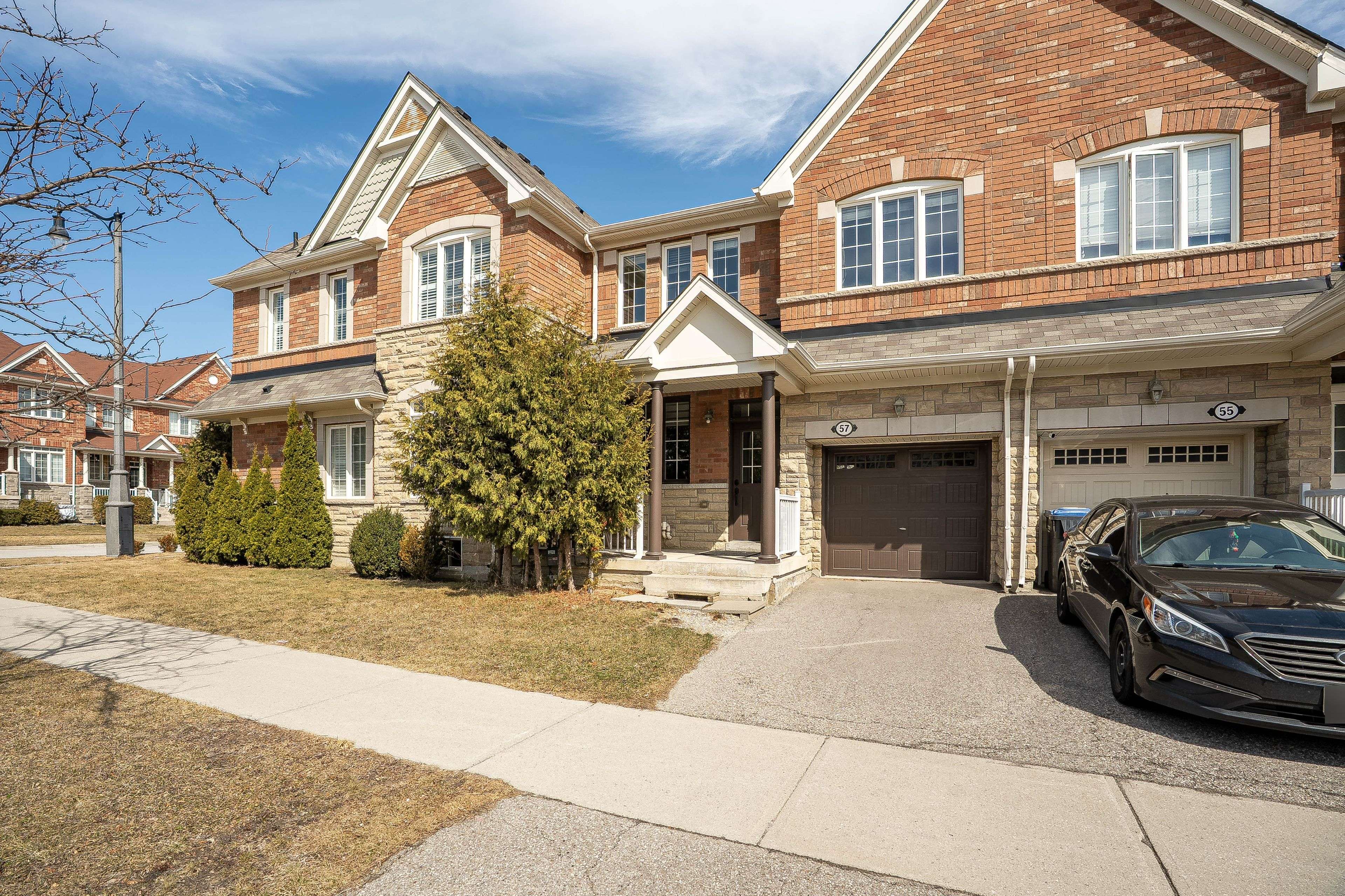 57 Sky Harbour DR, Brampton, ON L6Y 0V3