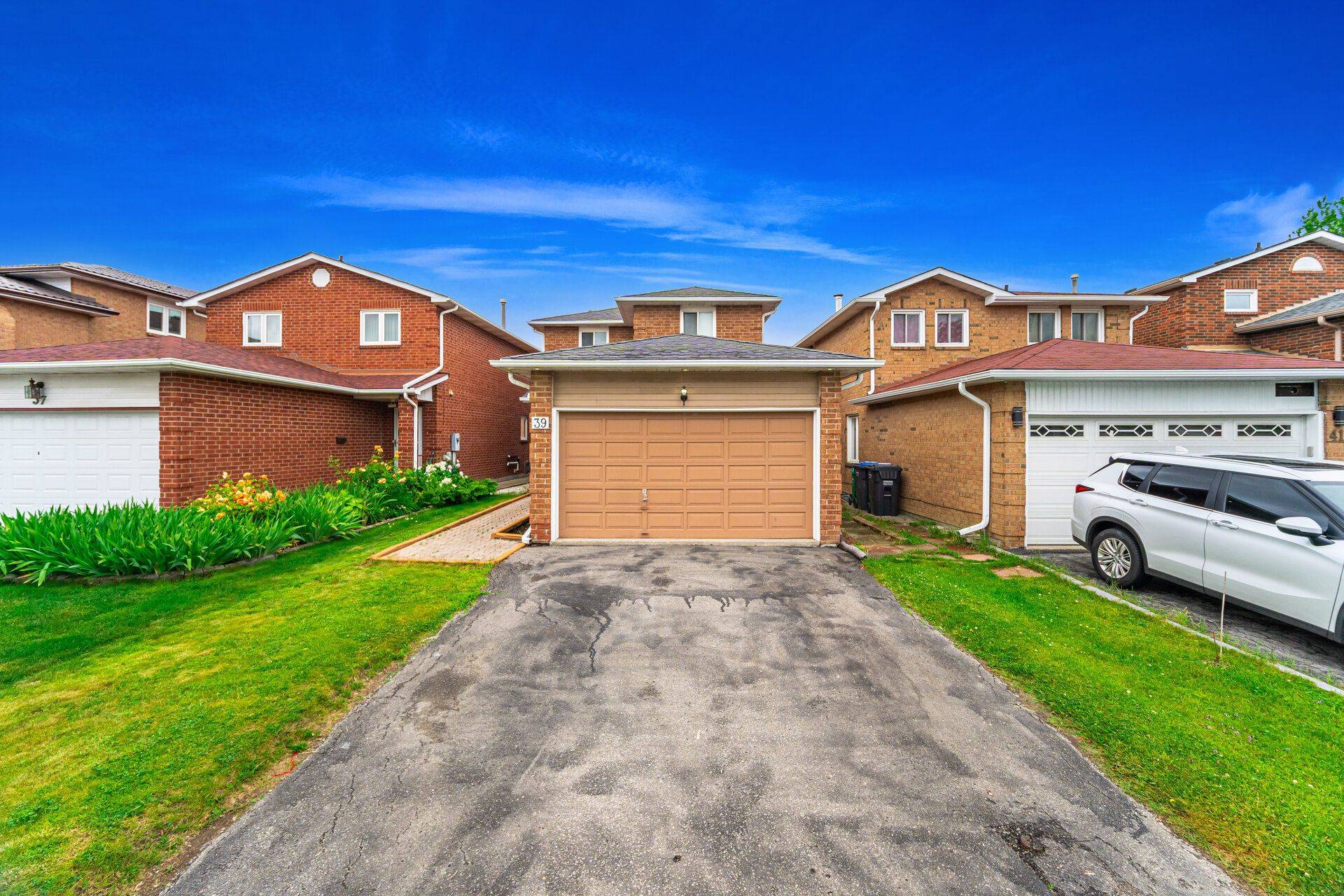 Brampton, ON L6V 4E9,39 Wildercroft AVE