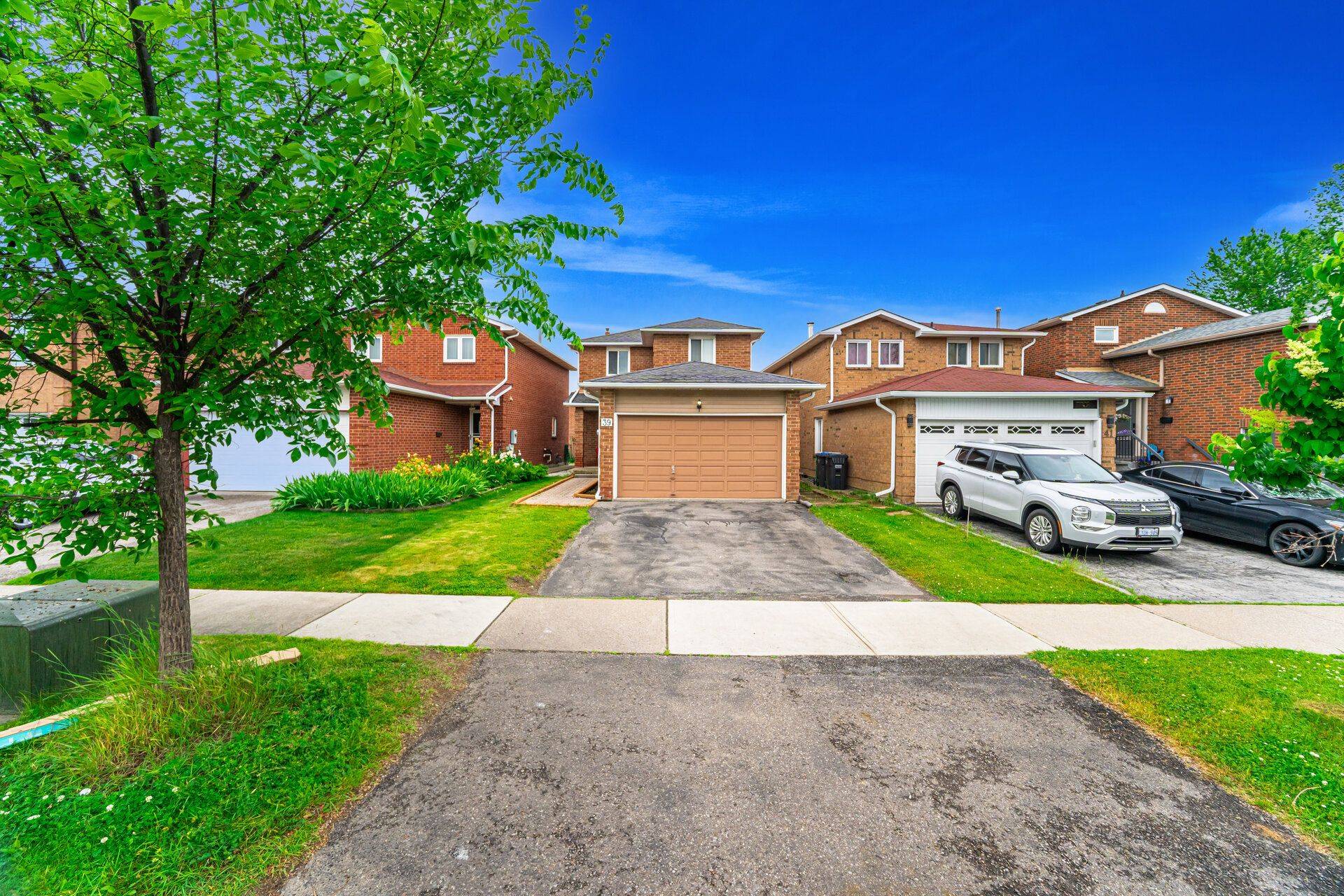 Brampton, ON L6V 4E9,39 Wildercroft AVE