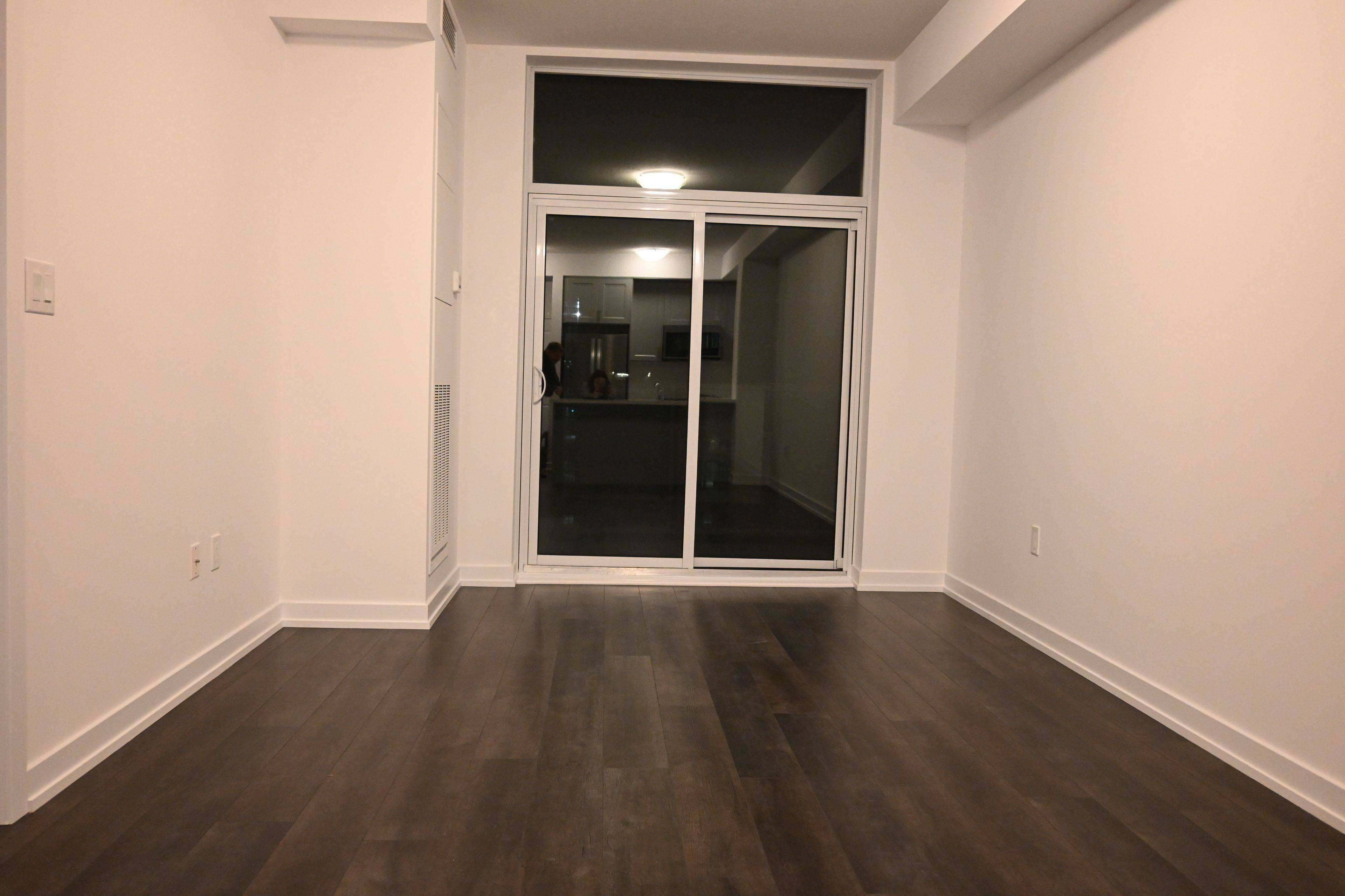 Hamilton, ON L8B 2A5,460 Dundas ST E #1106
