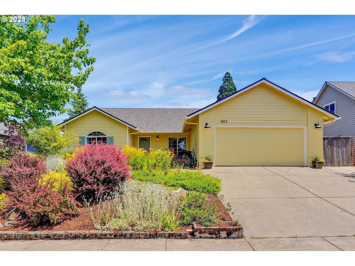 Silverton, OR 97381,603 LONE OAKS LOOP
