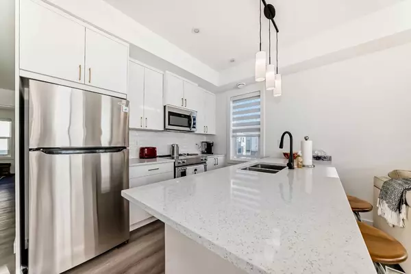 Calgary, AB T3H 6H5,2117 81 ST SW #165