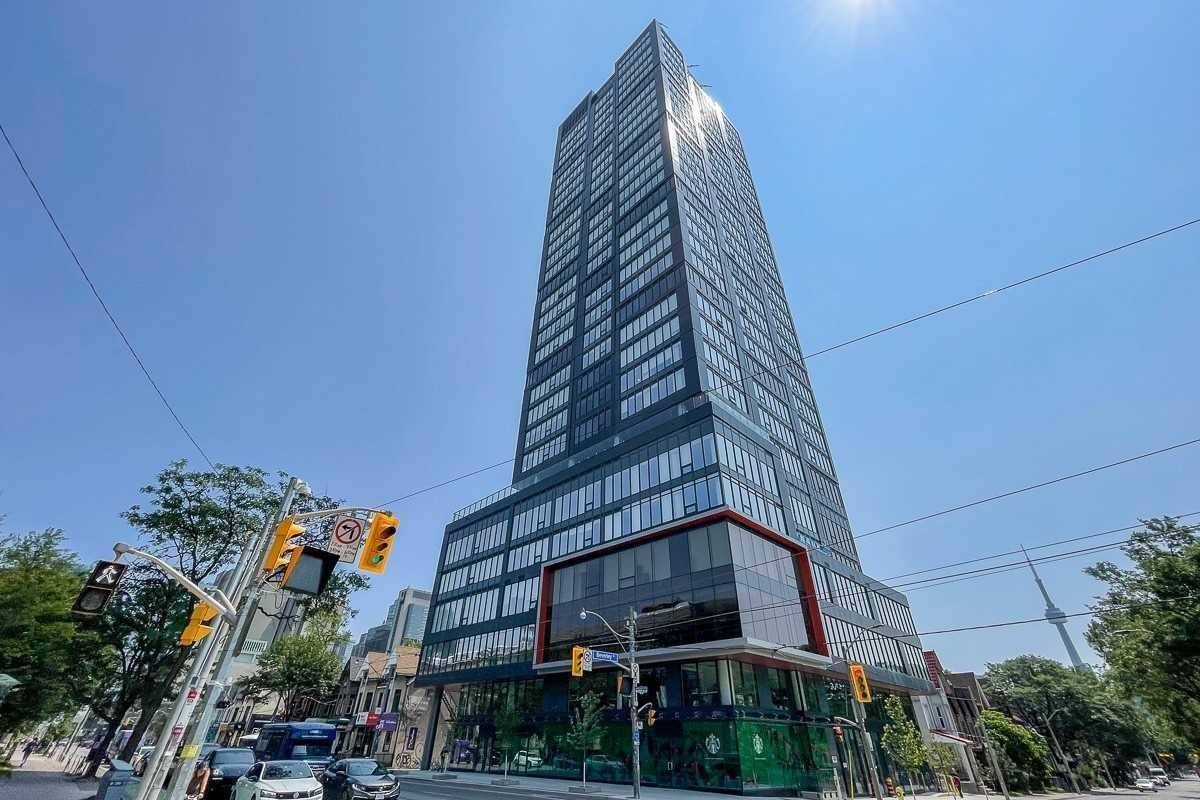 203 College ST #605, Toronto C01, ON M5T 1P9