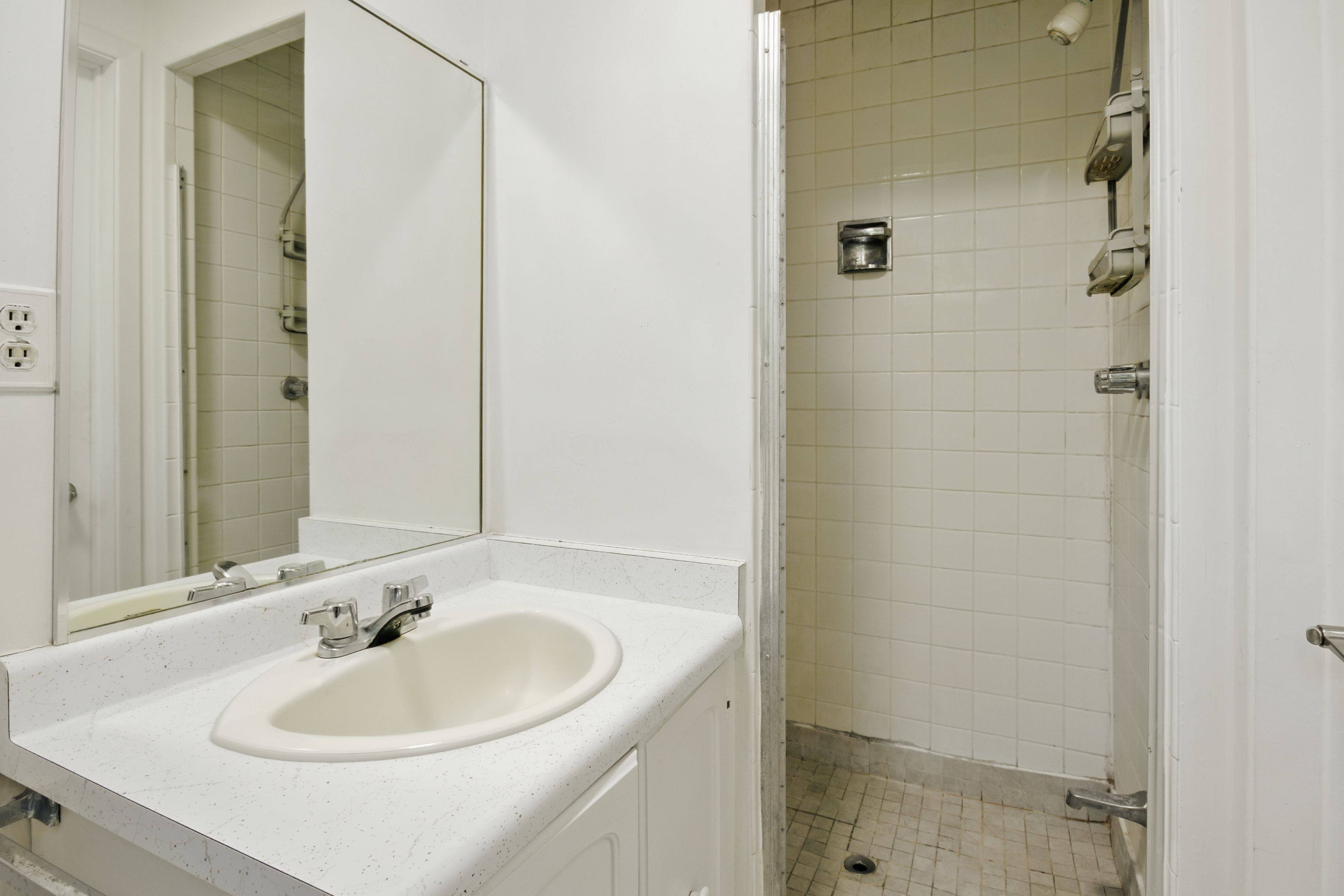 Richmond Hill, ON L4C 6W2,41 Sunnywood CRES