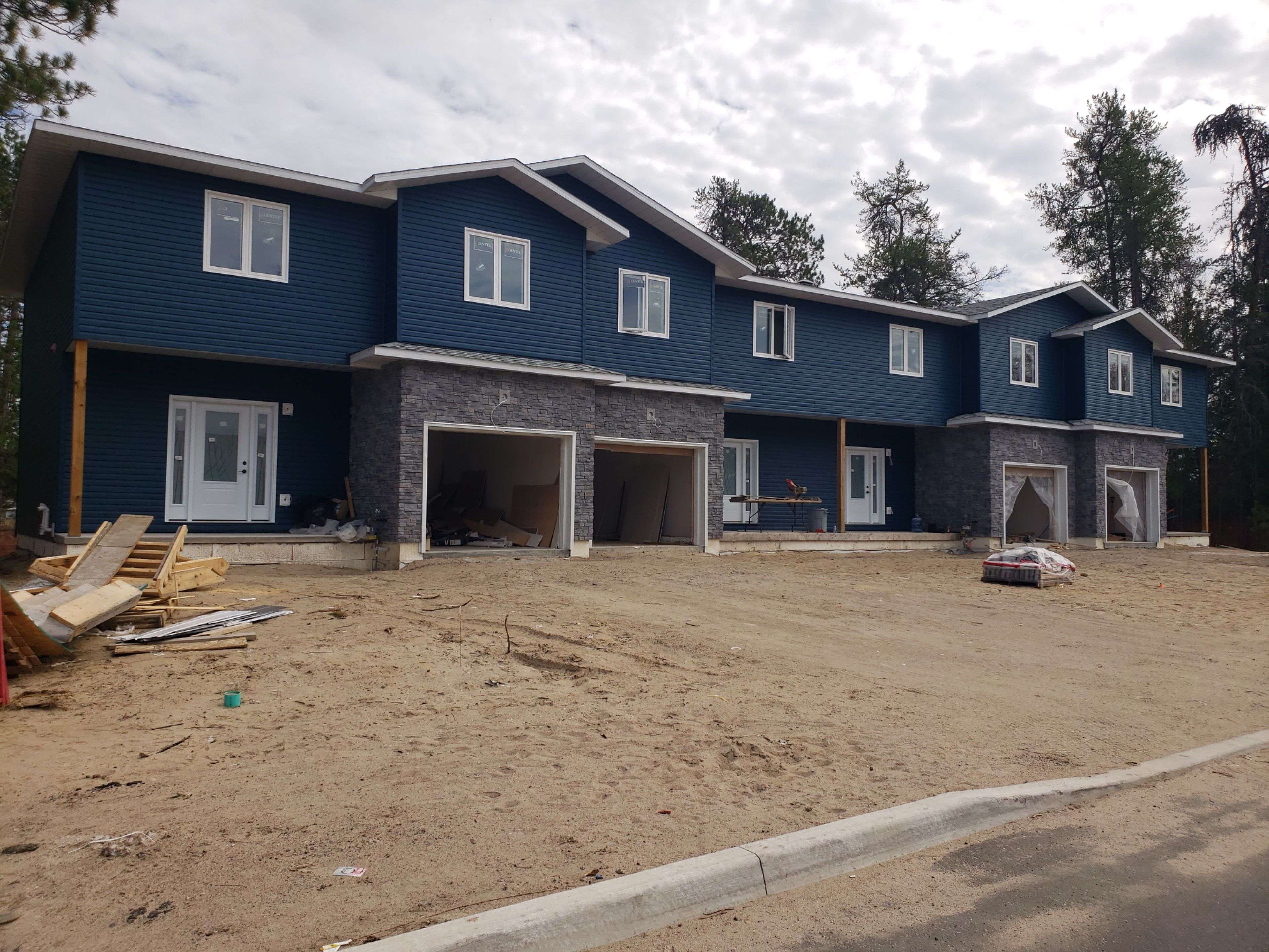 Deep River, ON K0J 1P0,94B Frontenac CRES