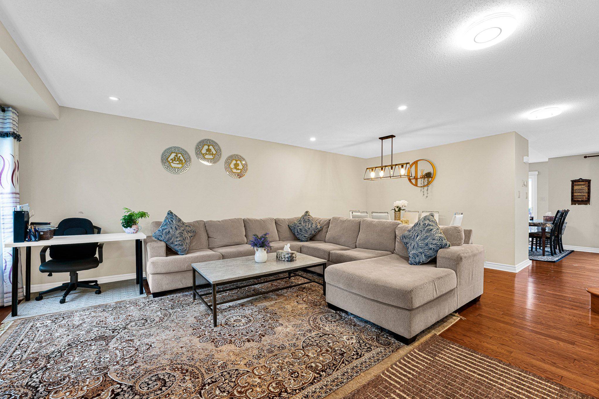 Barrhaven, ON K2J 0N5,354 Haileybury ST