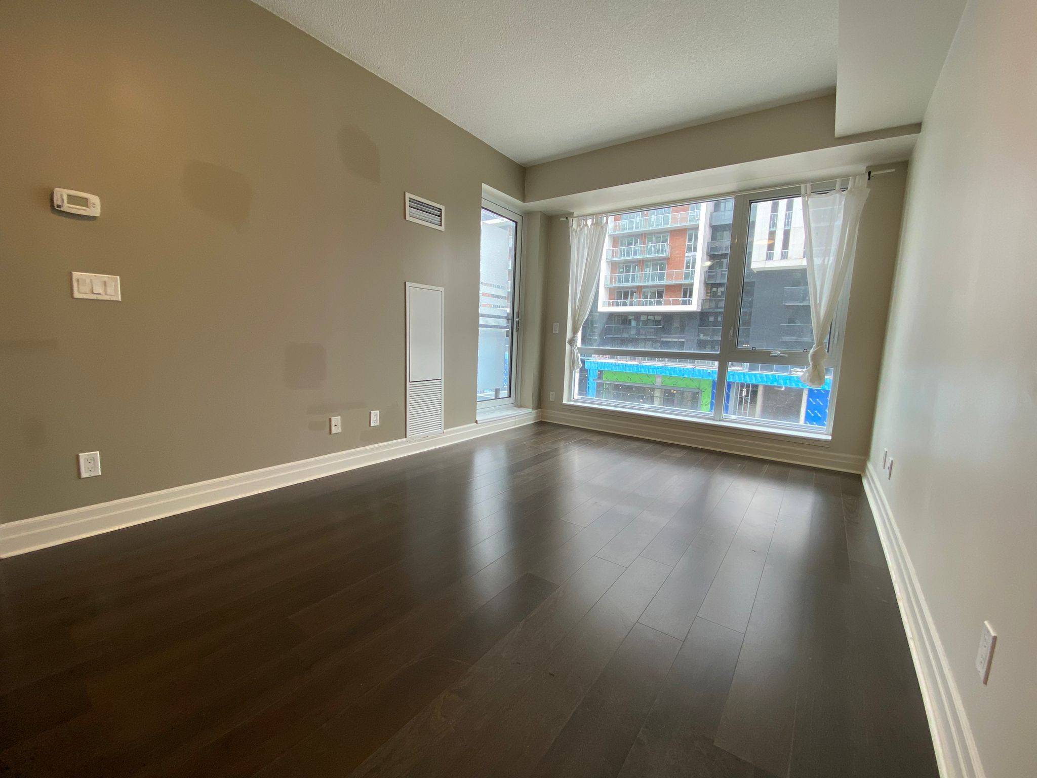 Markham, ON L6G 0E3,8110 Birchmount RD #415E