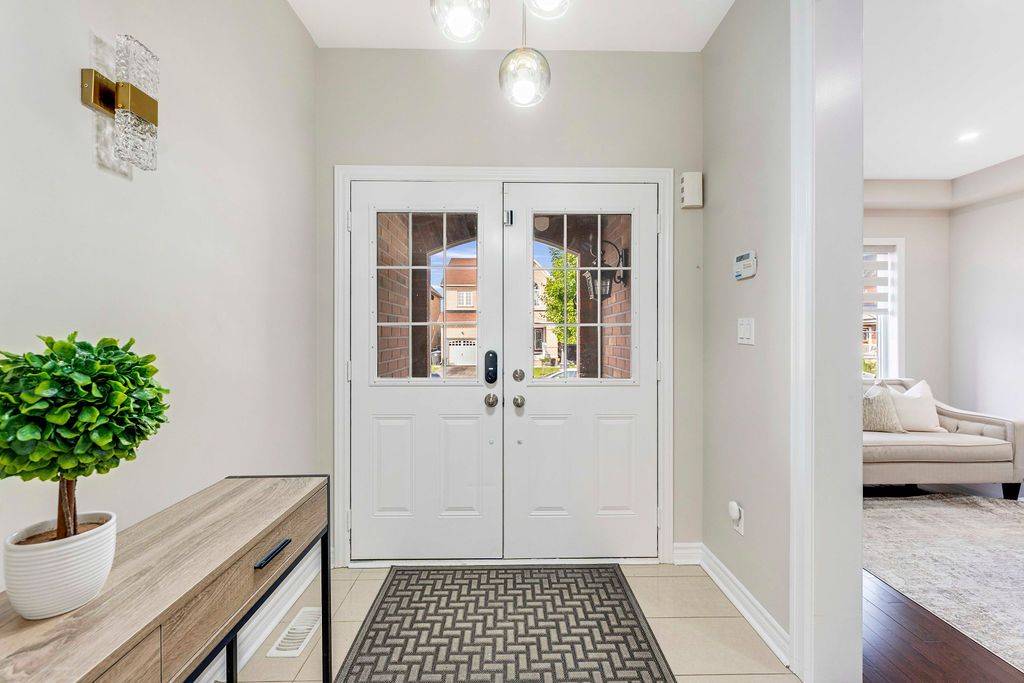Brampton, ON L6X 0B2,95 Teal Crest CIR