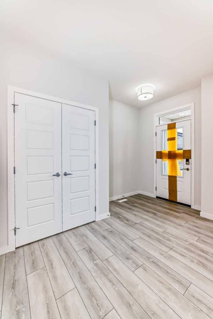 Airdrie, AB T4B 5J6,3179 Chinook Winds DR SW