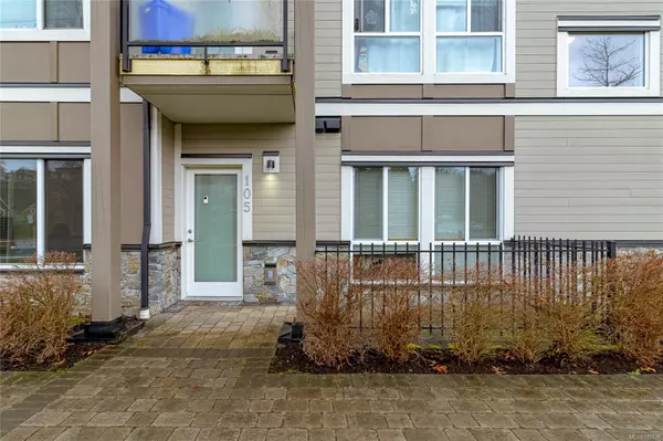 Saanich, BC V8X 0A5,4052 Douglas St #105