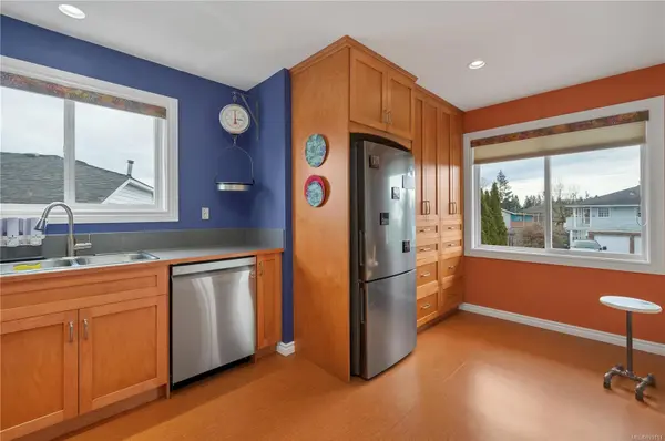 Campbell River, BC V9W 7A9,451 Cormorant Rd