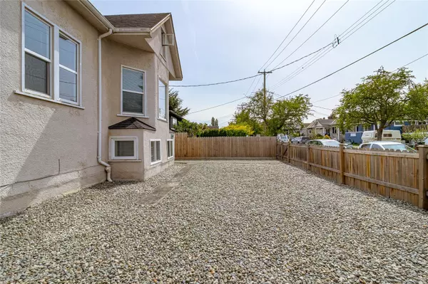 Victoria, BC V8R 4K8,2335 Howard St