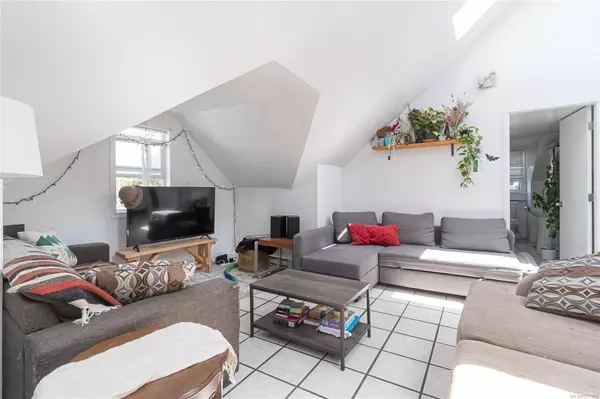 Victoria, BC V8R 4K8,2335 Howard St