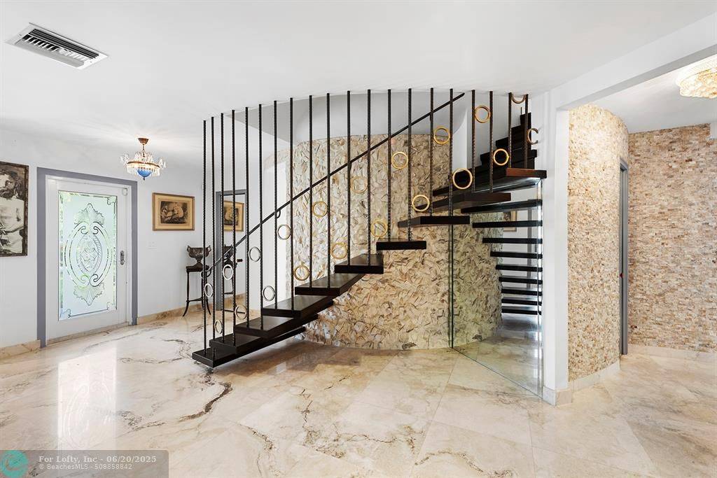 Pompano Beach, FL 33062,3414 Norfolk St