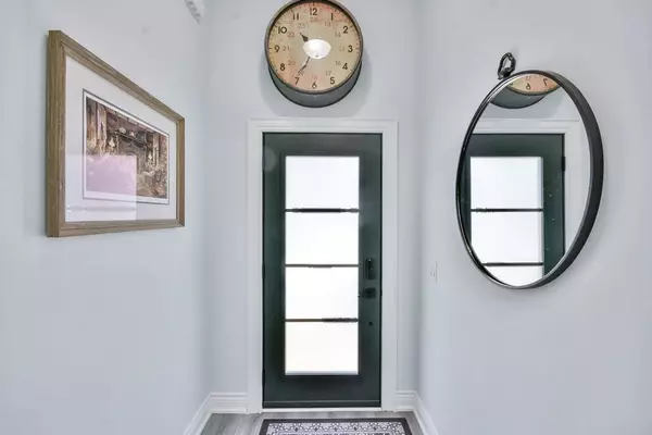 Orillia, ON L3V 0B7,10 INVERMARA CT #28