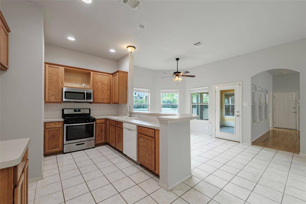 Savannah, TX 76227,1605 Spanish Moss Way
