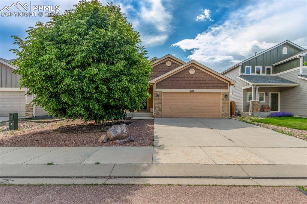 Colorado Springs, CO 80925,6168 Rocking Chair LN