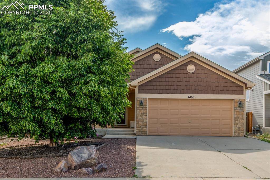 Colorado Springs, CO 80925,6168 Rocking Chair LN