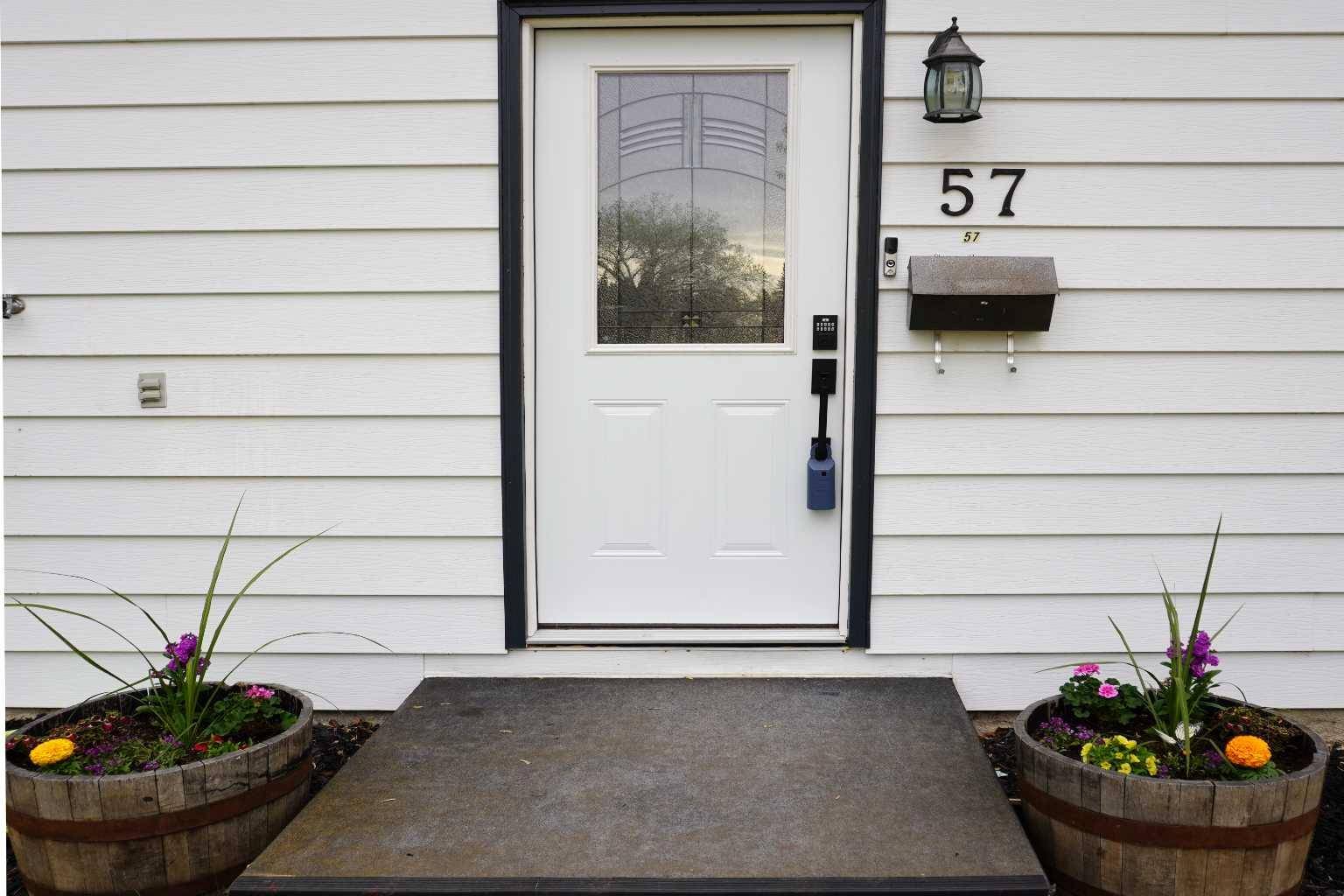Red Deer, AB T4P 1N7,57 Nagel AVE