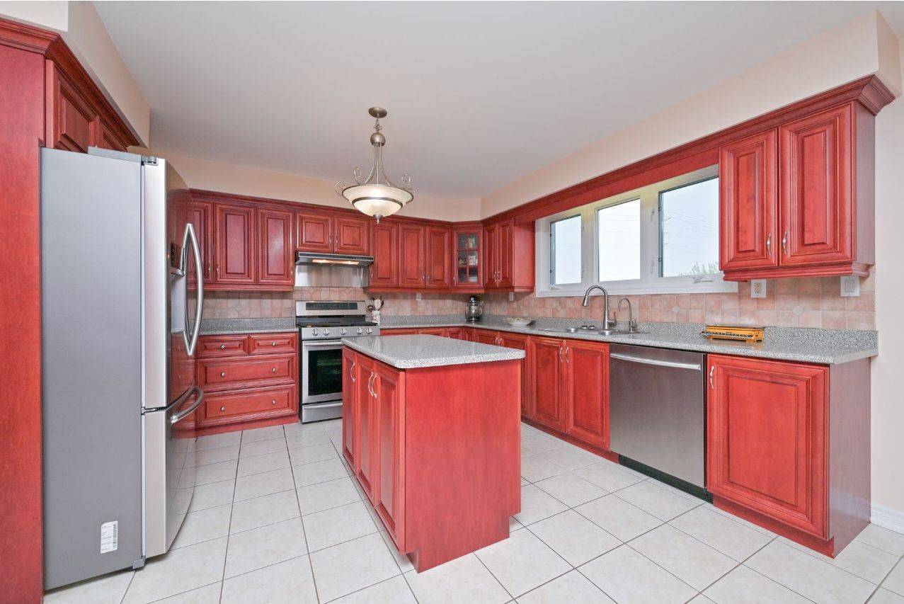 Caledon, ON L7C 1X9,12370 Creditview RD