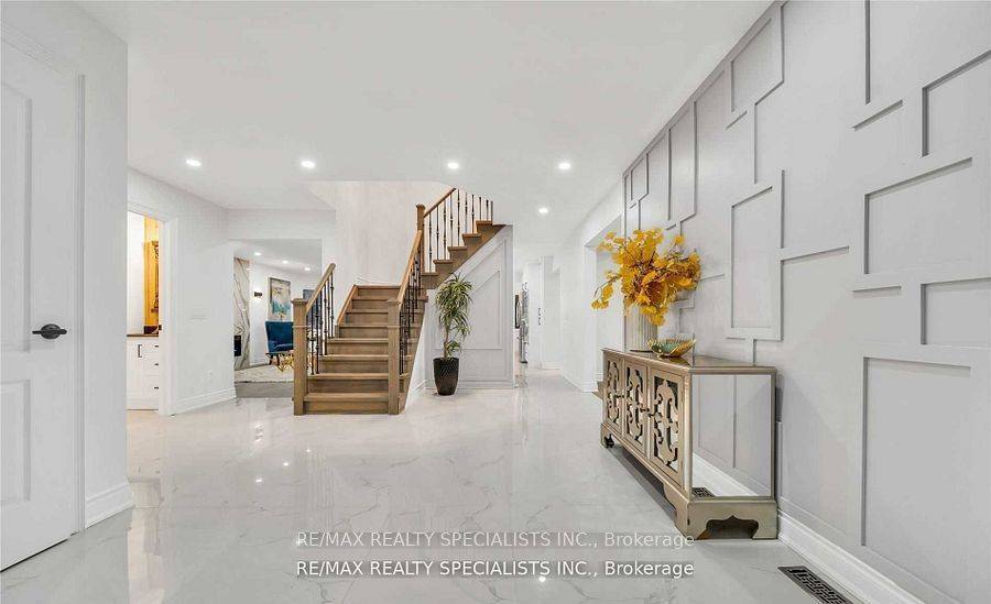 Brampton, ON L6R 5R9,70 Pleasant Valley PL