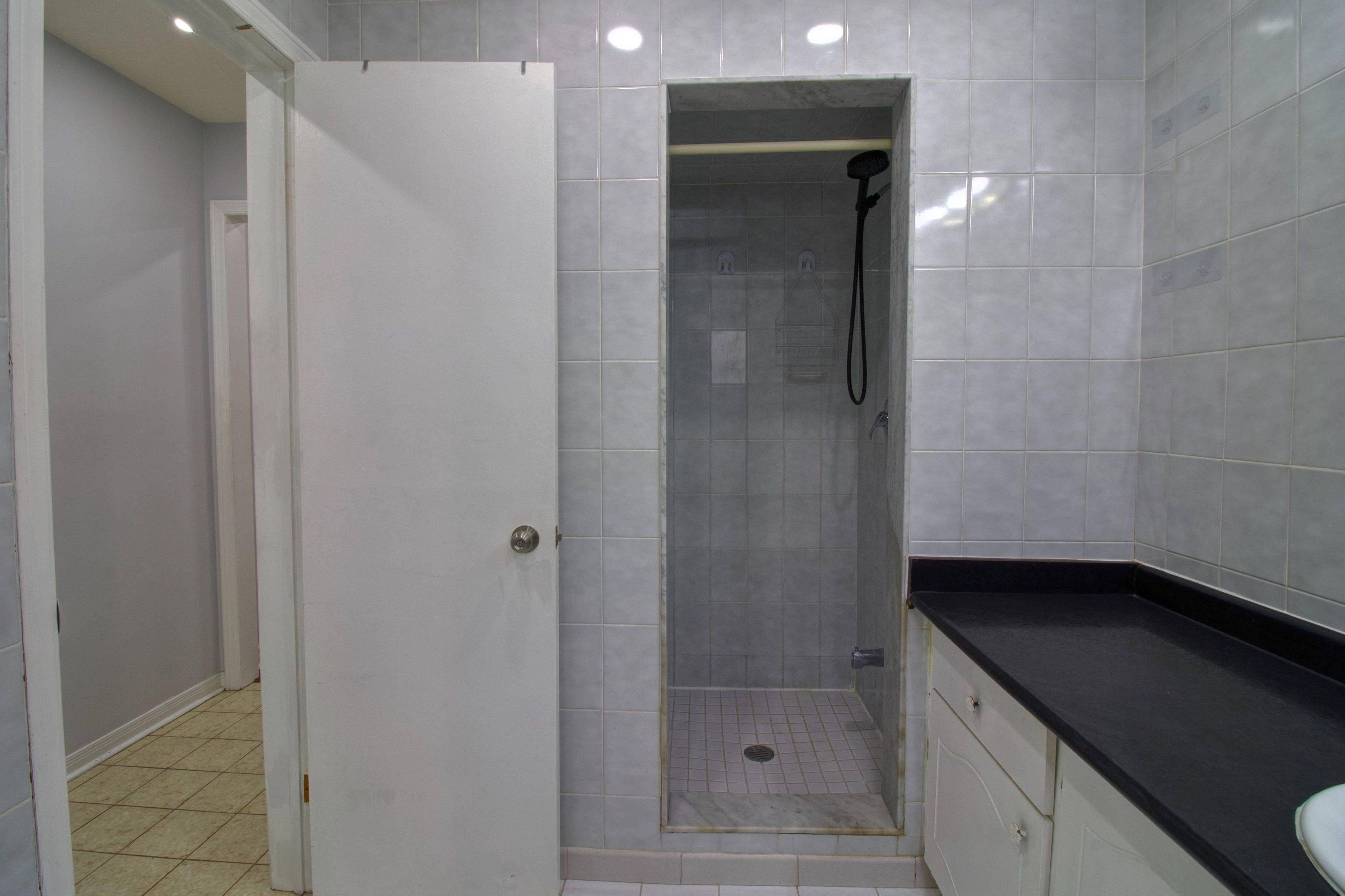 Brampton, ON L6S 3T7,25 Panorama CRES #Ground