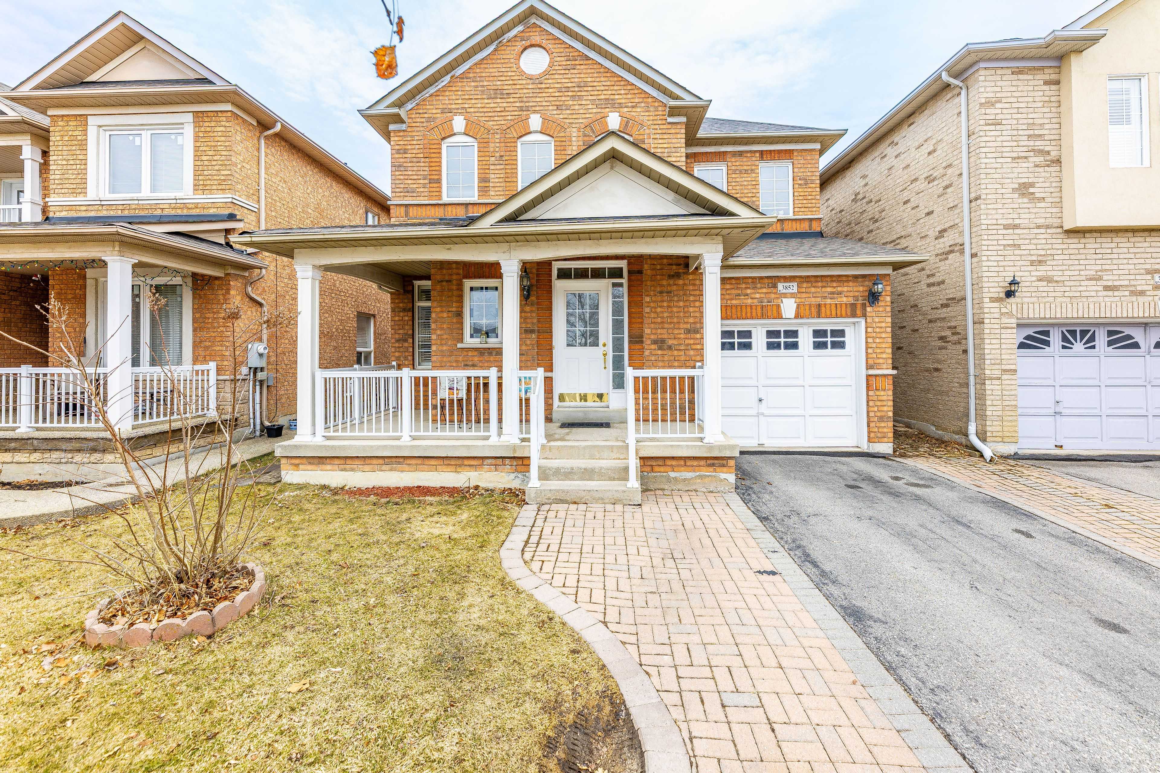 Mississauga, ON L5M 6M8,3852 Oland DR