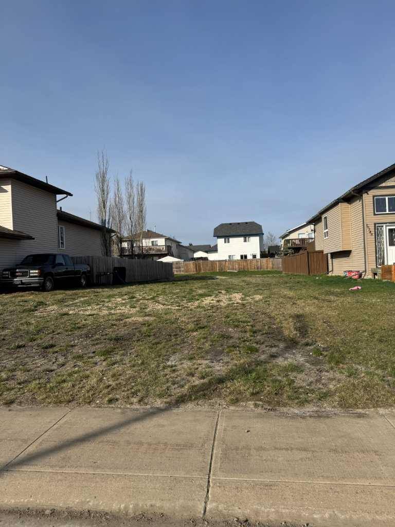 10250 97 ST, Sexsmith, AB T0H 3C0