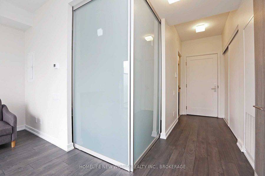 Toronto C08, ON M4Y 1G3,28 Wellesley ST E #2608