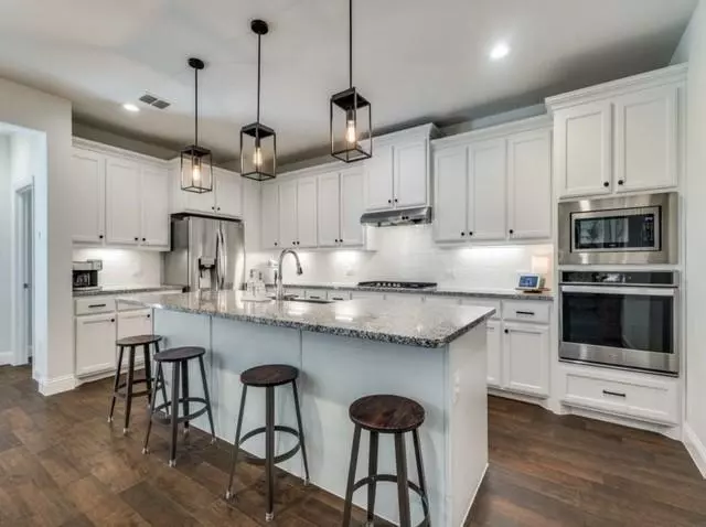 916 Timber Ridge Drive, Justin, TX 76247