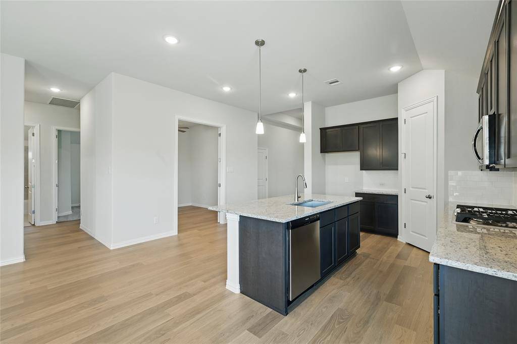 Van Alstyne, TX 75495,1721 Gateway Lane