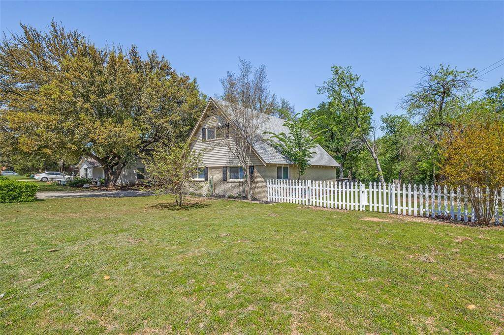 Denton, TX 76209,1223 E Windsor Drive