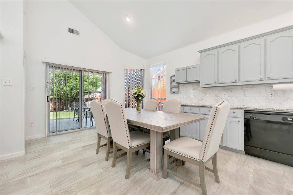 Fort Worth, TX 76244,3921 Old Richwood Lane