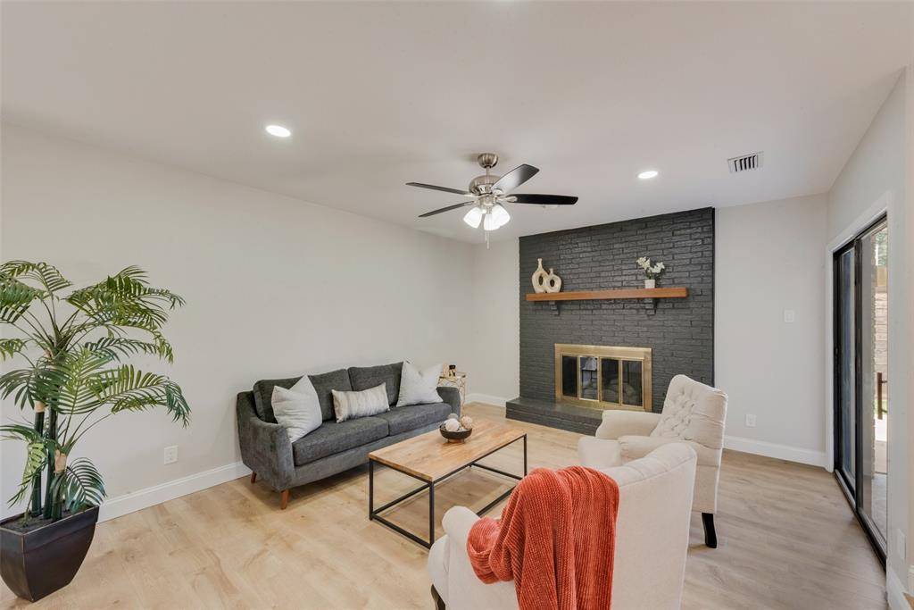 Richardson, TX 75081,3 Collins Court