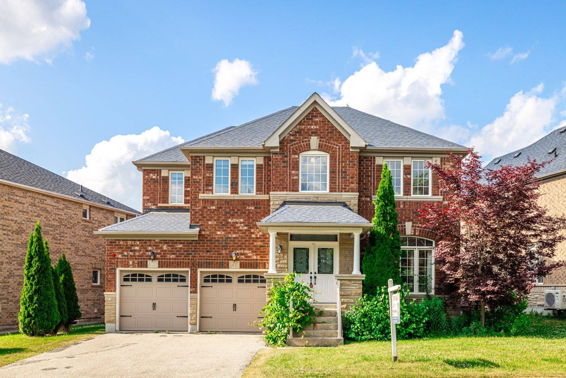47 Golden Meadow DR, Markham, ON L6E 1E4