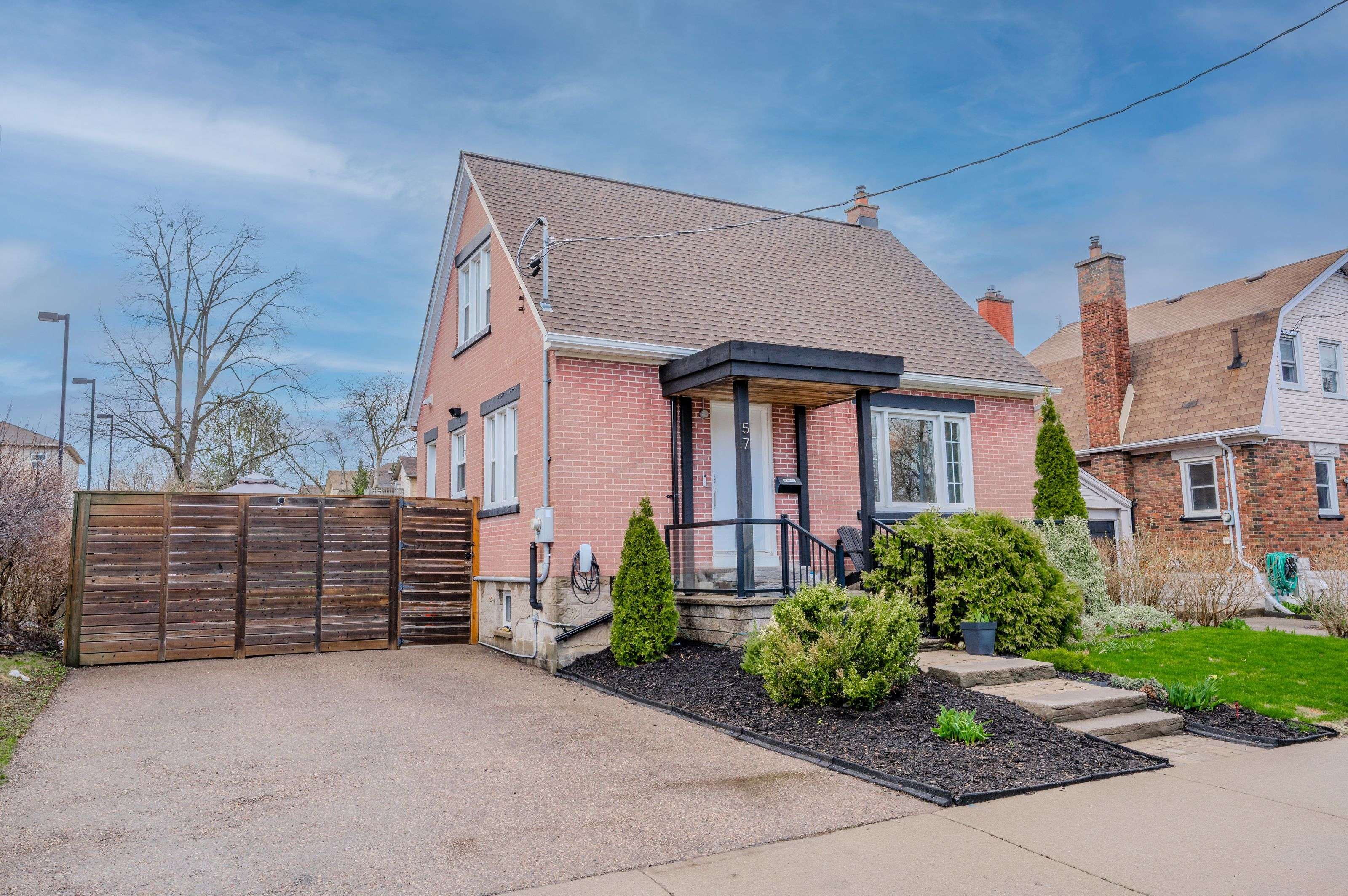 Waterloo, ON N2J 3C7,57 Peppler ST