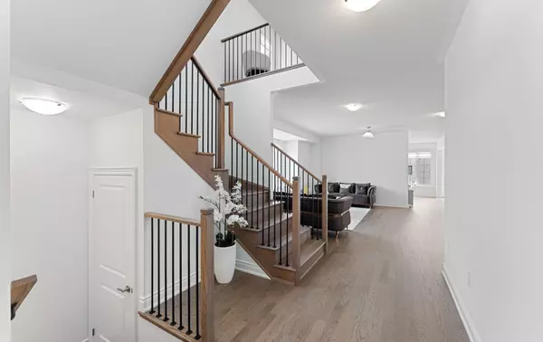 Bradford West Gwillimbury, ON L3Z 4P4,84 Culbert RD